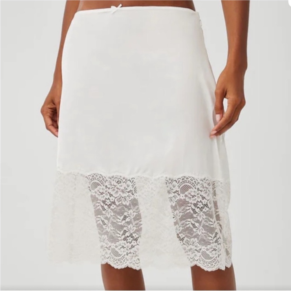 Frankie's Bikinis Chamomile Satin White
Lace Trim Midi Skirt